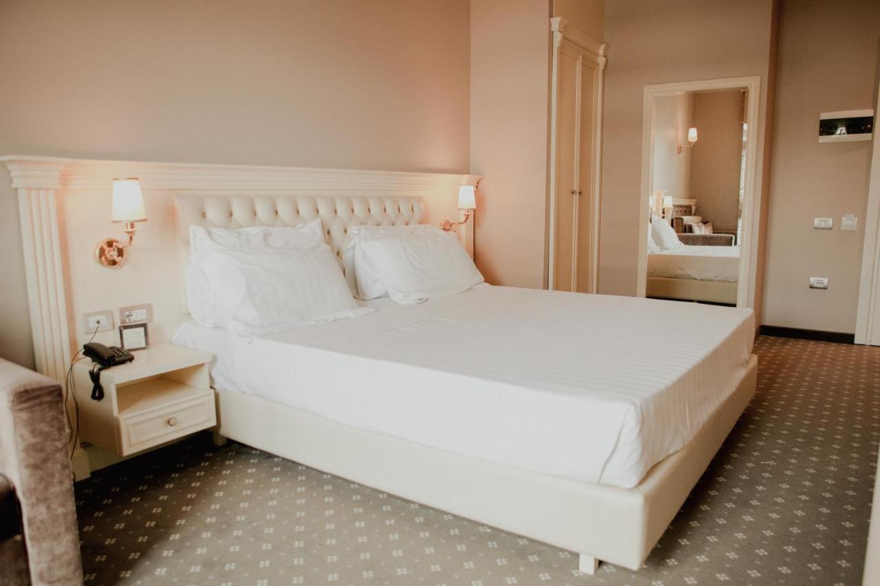 Hotell Lot Boutique By And Preference Tiranë