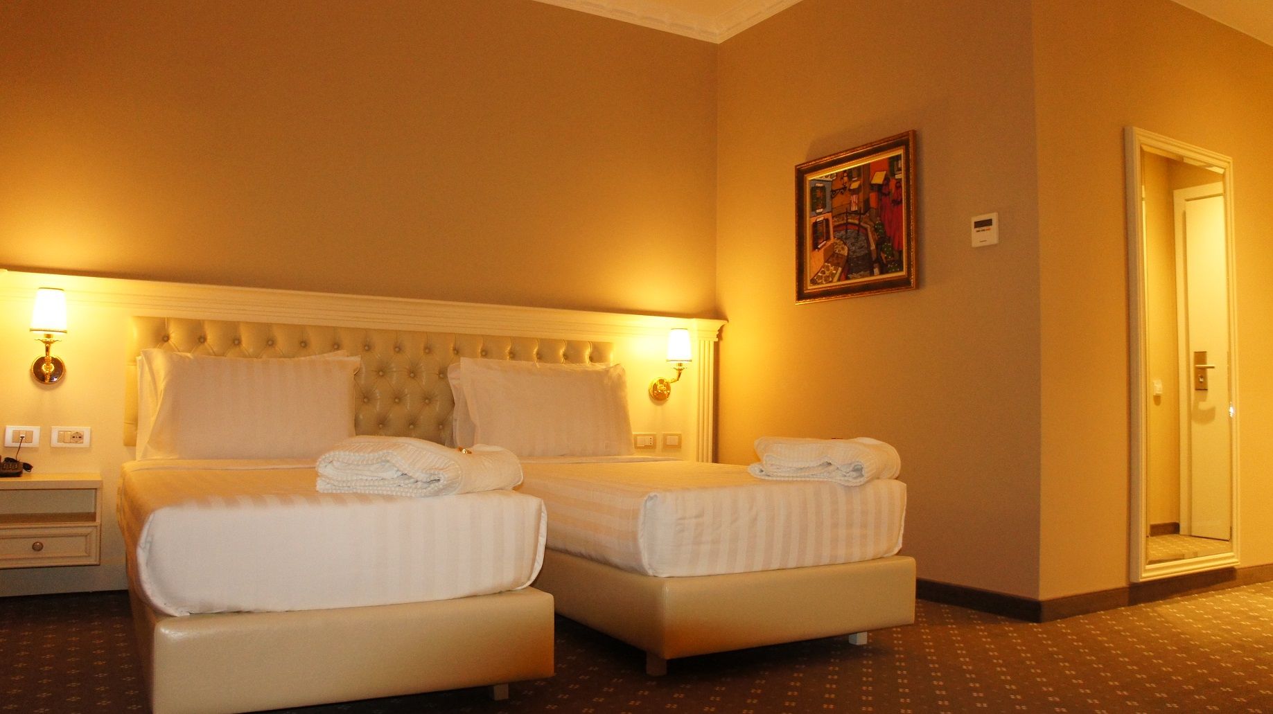 Lot Boutique By And Preference Hotell Tiranë